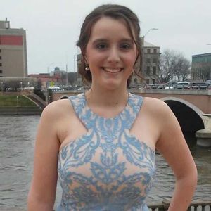 Meet your Posher, Brooke